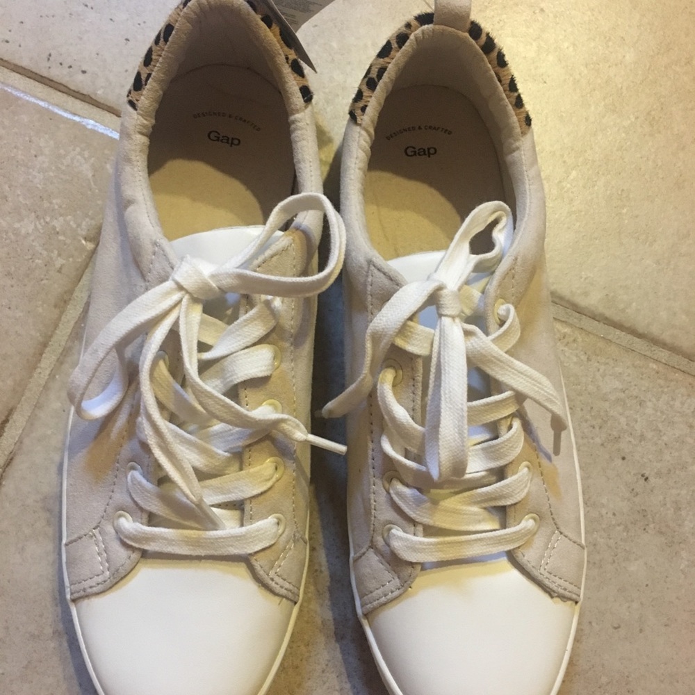 Gap sneakers with leopard accent